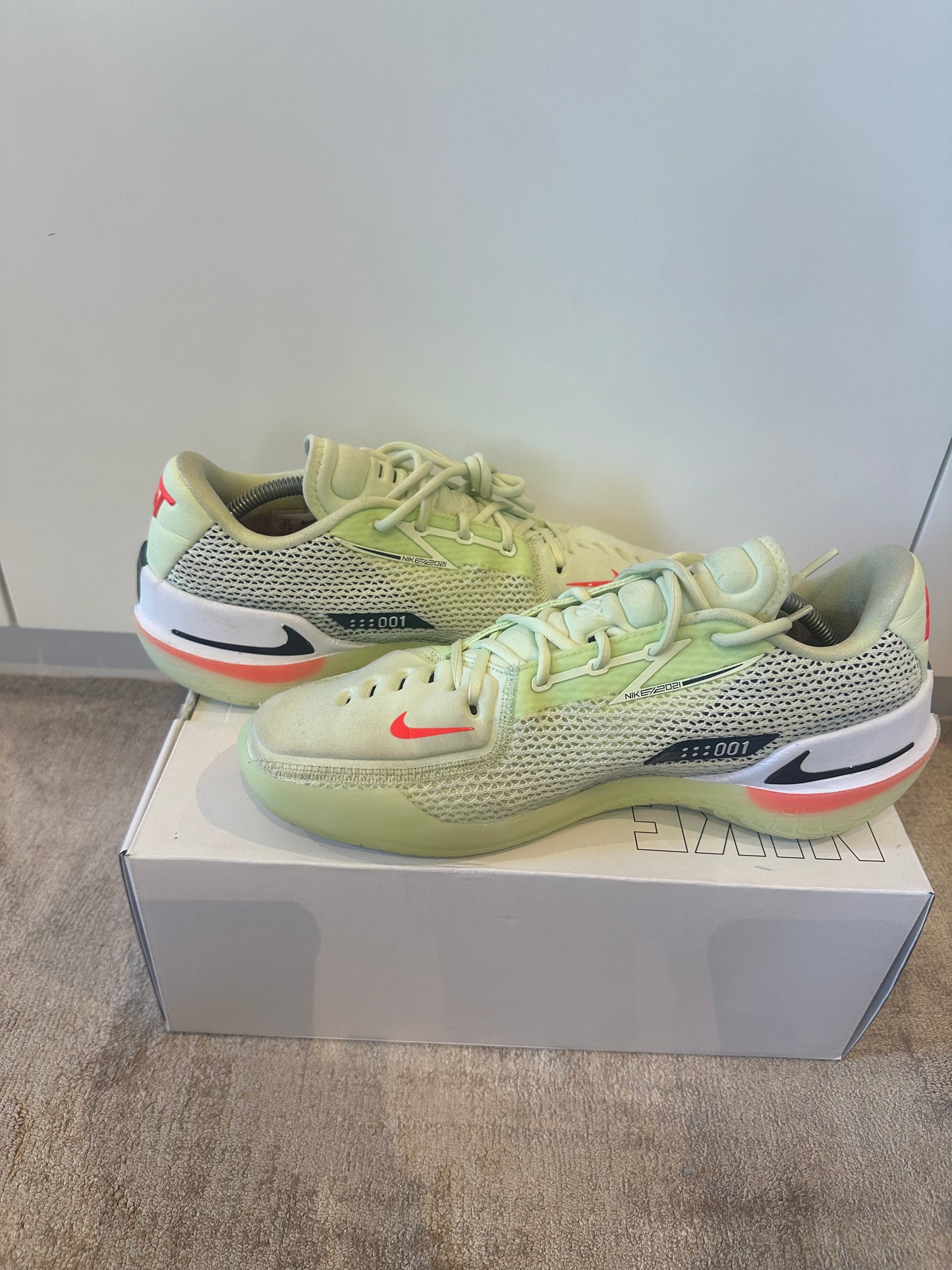 GT CUT 1 LIME CONDITION 9.5/10 SIZE US12