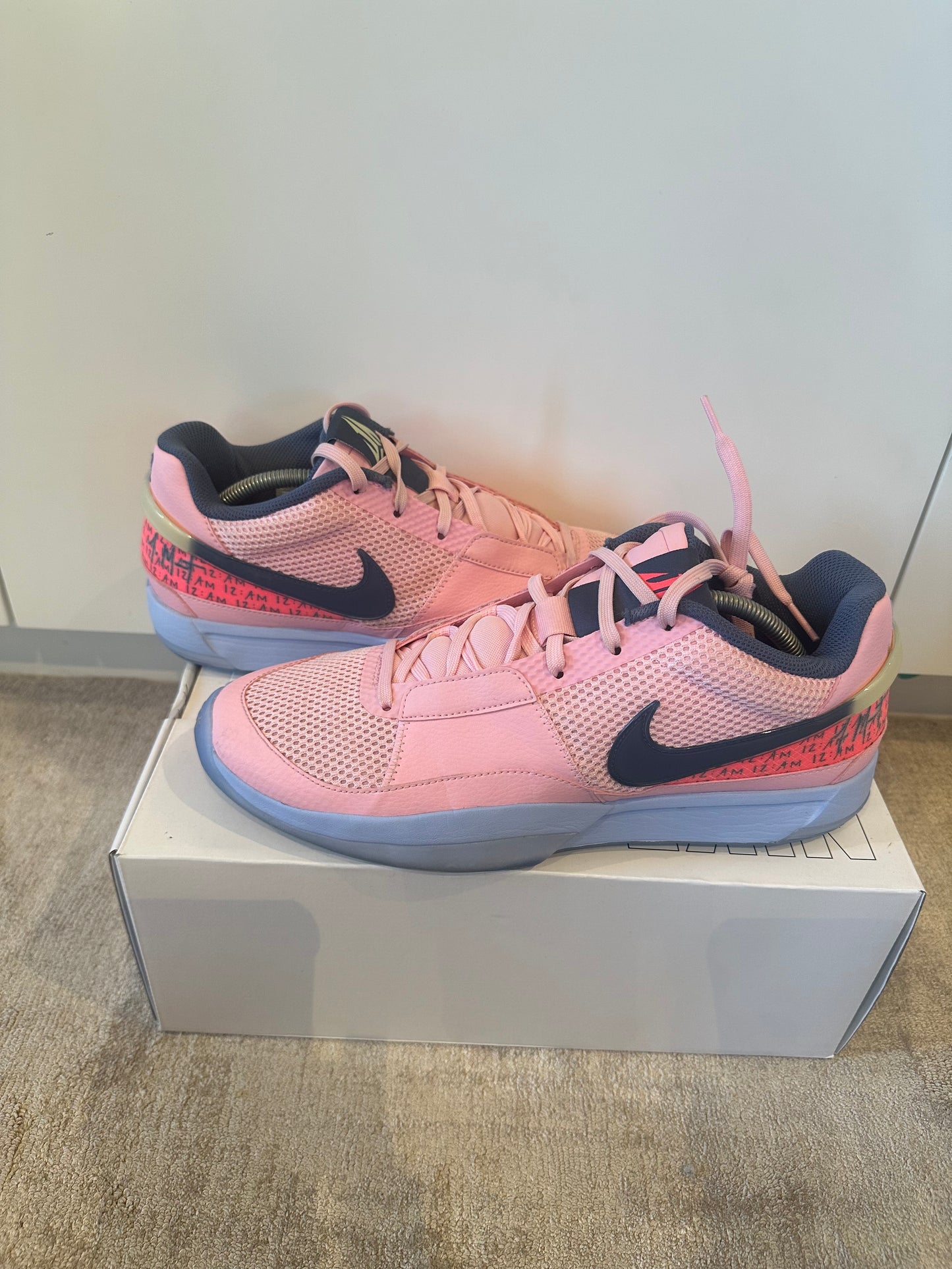 JAA 1 PINK CONDITION 9/10 SIZE US12